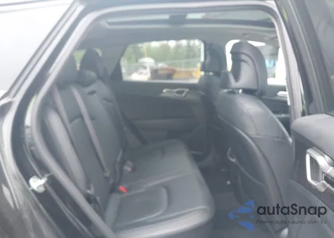 2023 Kia Sportage Hybrid Ex from USA, damaged, VIN KNDPVCAG8P7030958